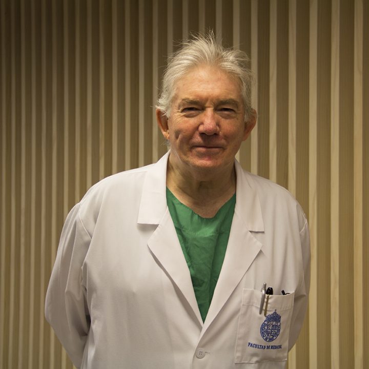 Dr. Augusto León R.