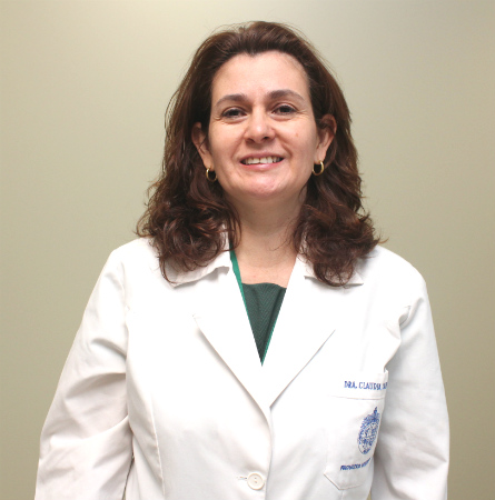 Dra. Claudia Carvajal F.