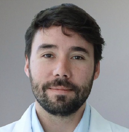 Dr. Julián Varas C.